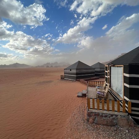 Bedouin Life Camp Hotel วาดิรัม ภายนอก รูปภาพ