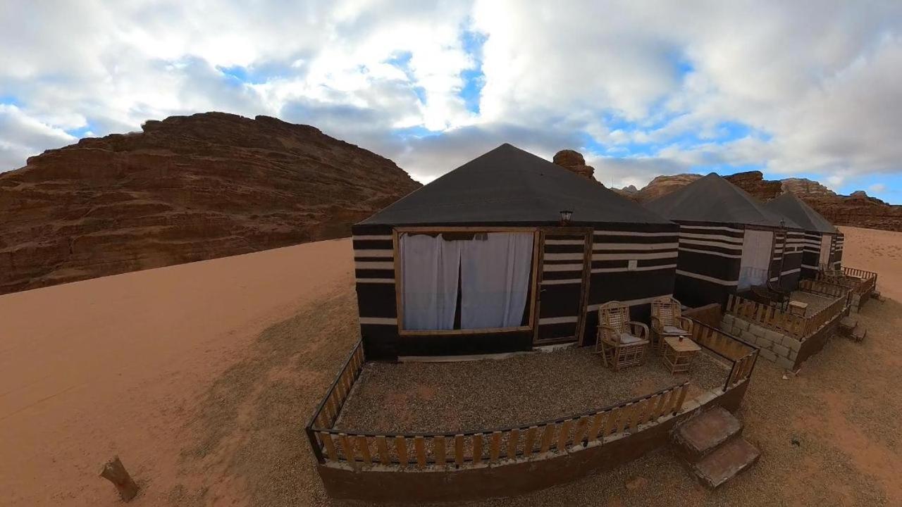 Bedouin Life Camp Hotel วาดิรัม ภายนอก รูปภาพ